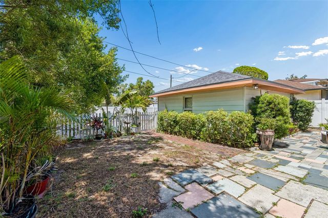 4621 9TH AVENUE N, St Petersburg, FL 33713