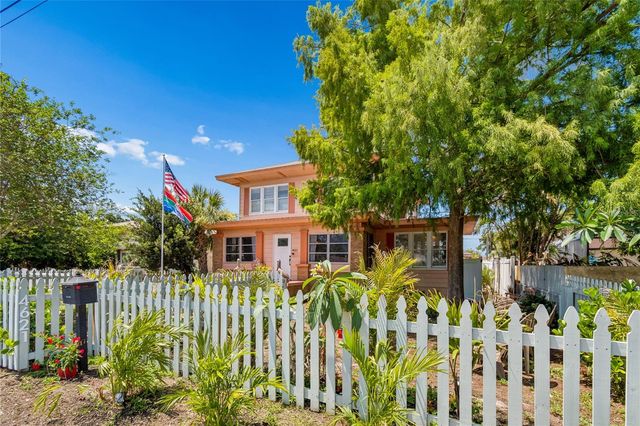 4621 9TH AVENUE N, St Petersburg, FL 33713