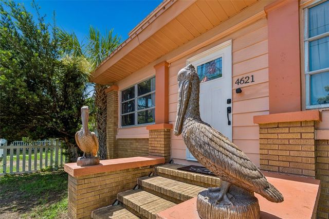 4621 9TH AVENUE N, St Petersburg, FL 33713