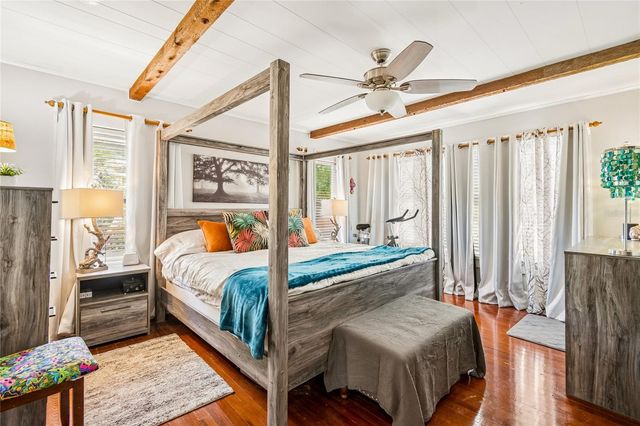 4621 9TH AVENUE N, St Petersburg, FL 33713