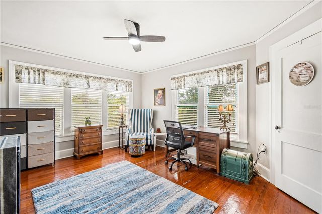 4621 9TH AVENUE N, St Petersburg, FL 33713