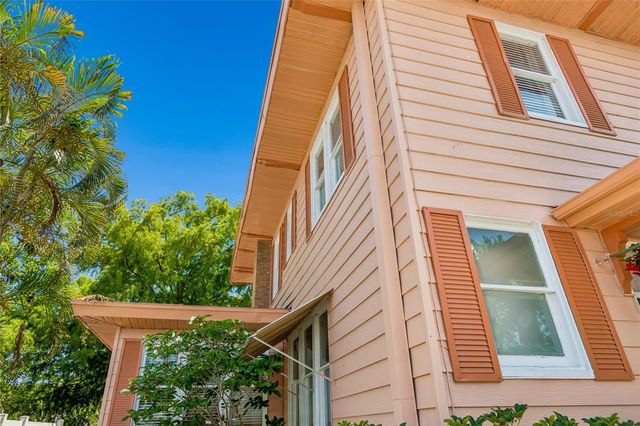 4621 9TH AVENUE N, St Petersburg, FL 33713