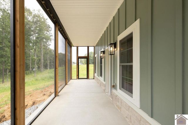 753 Eagle Point Drive, Grand Rivers, KY 42045