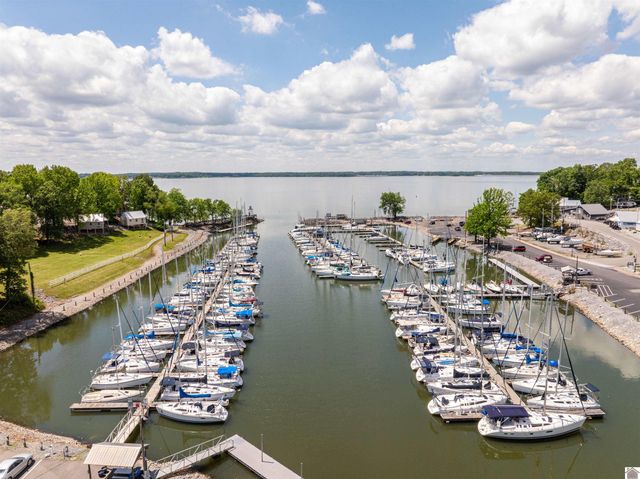 753 Eagle Point Drive, Grand Rivers, KY 42045