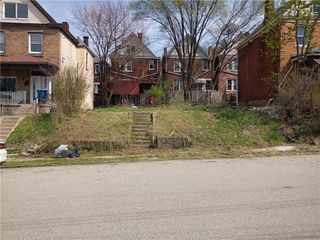 7607 Baxter St, Homewood Brushton, PA 15208