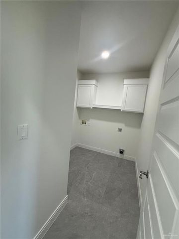 421 S 12th Street, Alamo, TX 78516