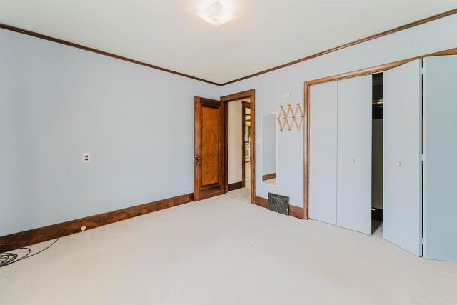 938 W 12TH AVENUE, Oshkosh, WI 54902
