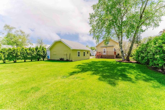 938 W 12TH AVENUE, Oshkosh, WI 54902