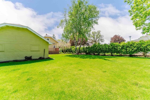 938 W 12TH AVENUE, Oshkosh, WI 54902