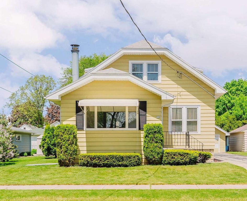 938 W 12TH AVENUE, Oshkosh, WI 54902