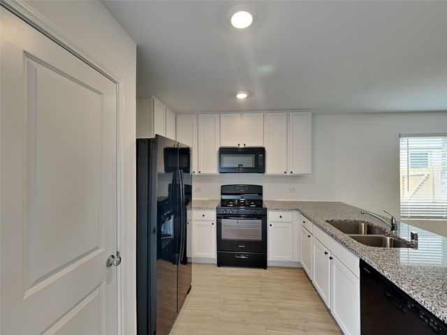 1105 Blazin Bronco Trail, Fort Worth, TX 76052