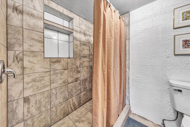 3313 Valley View AVE, Roanoke, VA 24012