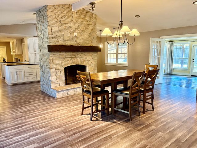 221 La Jolla Drive, Athens, TX 75751