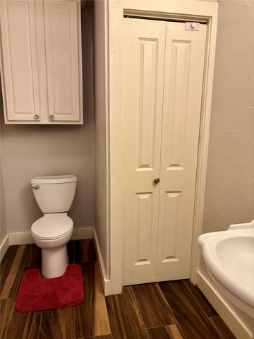 221 La Jolla Drive, Athens, TX 75751