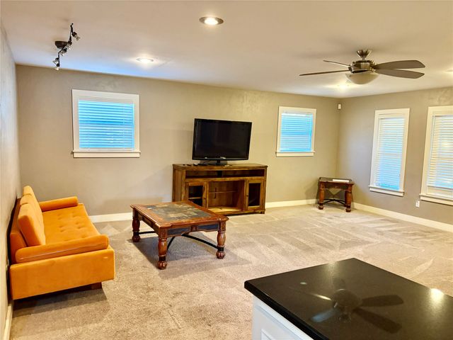 221 La Jolla Drive, Athens, TX 75751