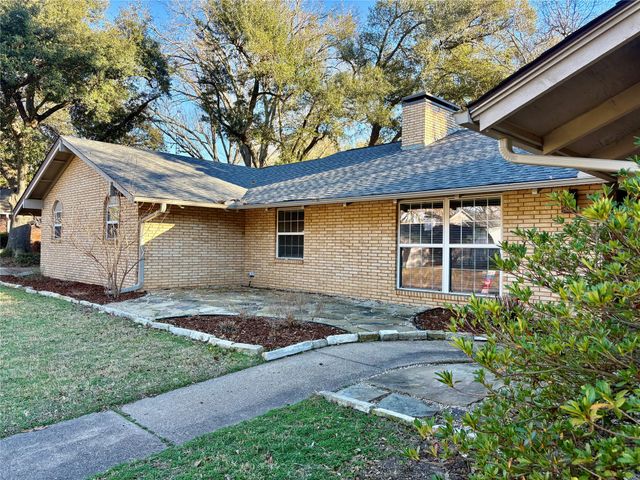 221 La Jolla Drive, Athens, TX 75751