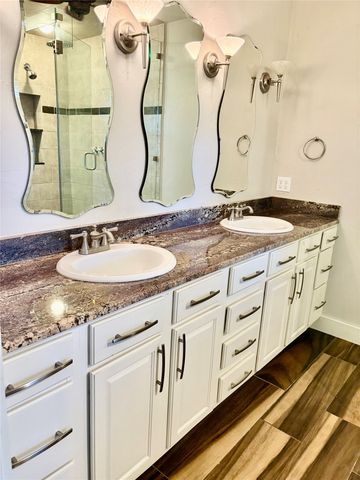 221 La Jolla Drive, Athens, TX 75751