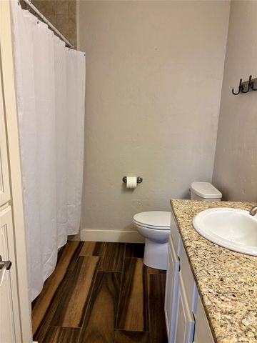221 La Jolla Drive, Athens, TX 75751