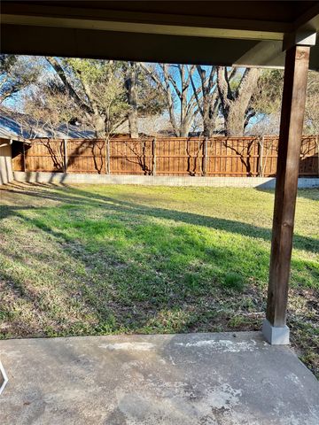 221 La Jolla Drive, Athens, TX 75751