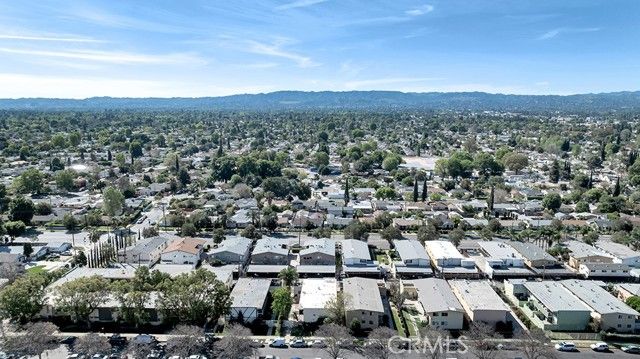 17926 Schoenborn St, Northridge (los Angeles), CA 91325