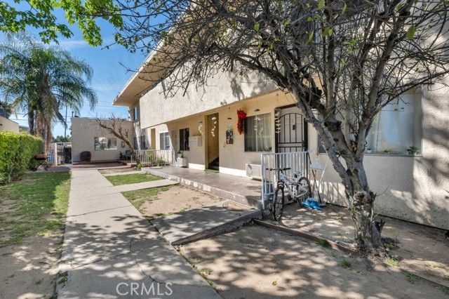 17926 Schoenborn St, Northridge (los Angeles), CA 91325