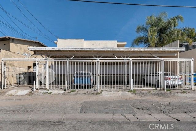 17926 Schoenborn St, Northridge (los Angeles), CA 91325