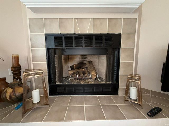 9119 S Front Nine Dr, Bloomington, IN 47401