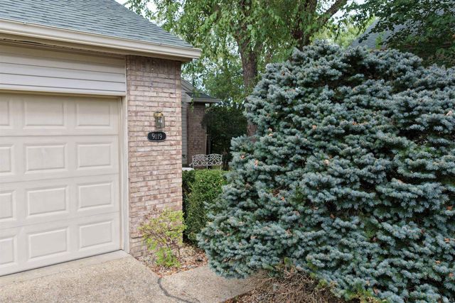 9119 S Front Nine Dr, Bloomington, IN 47401