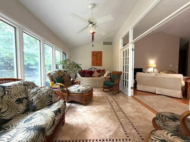 9119 S Front Nine Dr, Bloomington, IN 47401