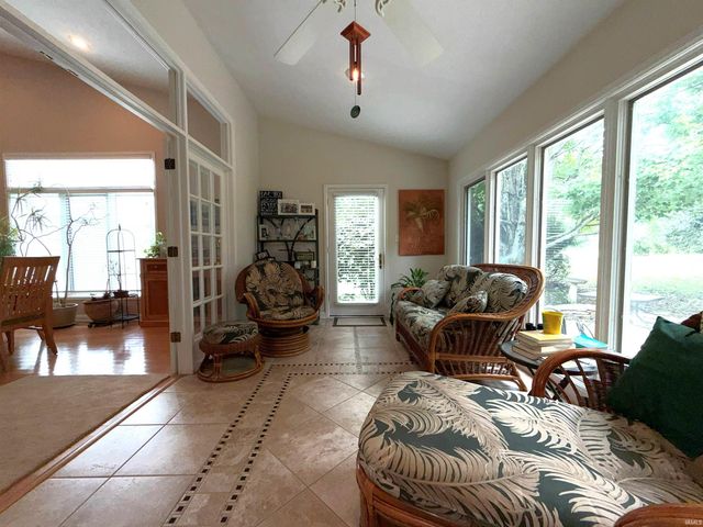 9119 S Front Nine Dr, Bloomington, IN 47401