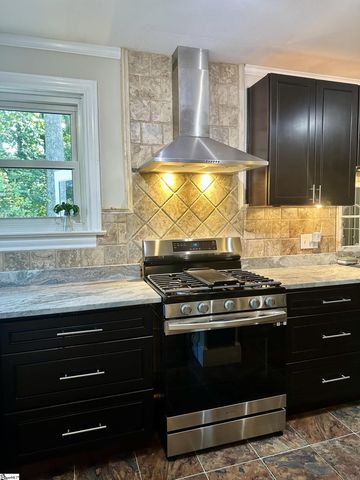 34 Brookside Circle, Greenville, SC 29609