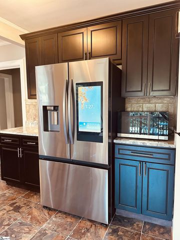 34 Brookside Circle, Greenville, SC 29609