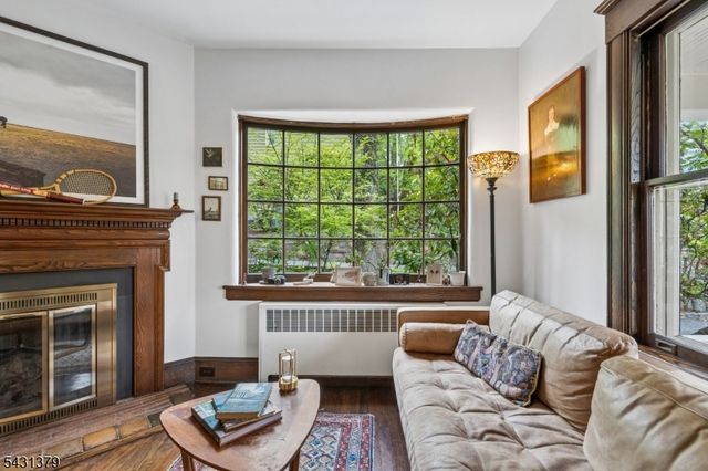12 Claremont Ave, Maplewood Twp., NJ 07040