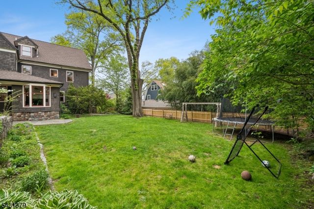 12 Claremont Ave, Maplewood Twp., NJ 07040