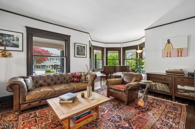 12 Claremont Ave, Maplewood Twp., NJ 07040