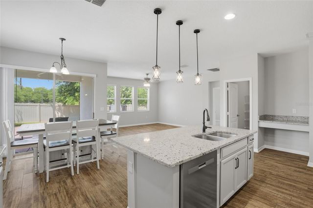 2048 PRAIRIE SAGE LANE, Longwood, FL 32750