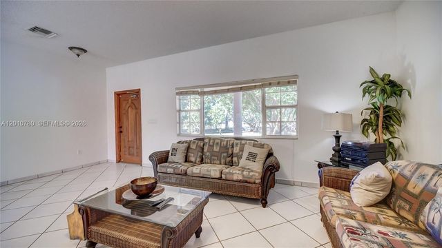 20400 SW 328th St, Homestead, FL 33030