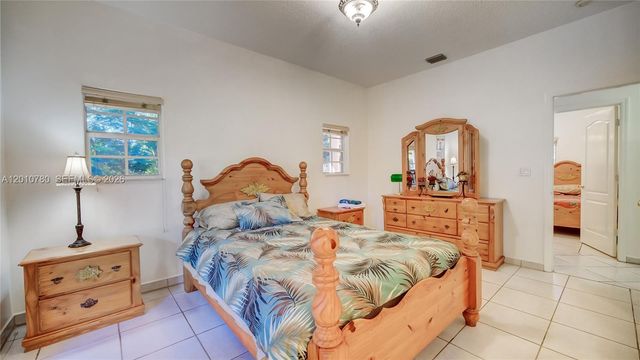 20400 SW 328th St, Homestead, FL 33030
