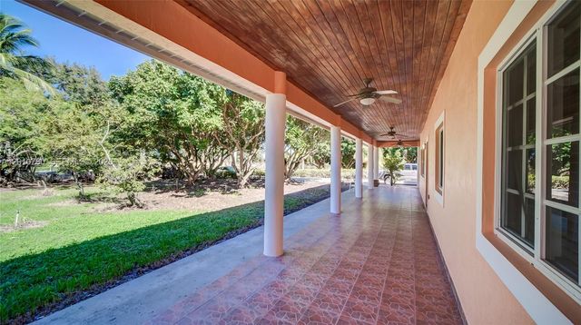 20400 SW 328th St, Homestead, FL 33030