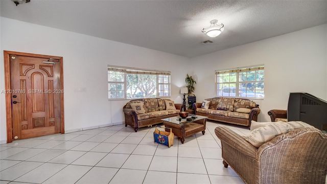 20400 SW 328th St, Homestead, FL 33030