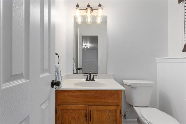 306 Porter Drive, Smithville, MO 64089