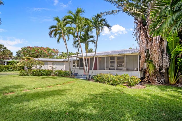 15 N Swinton Circle, Delray Beach, FL 33444