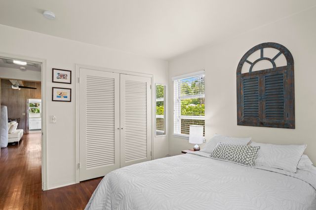 15 N Swinton Circle, Delray Beach, FL 33444