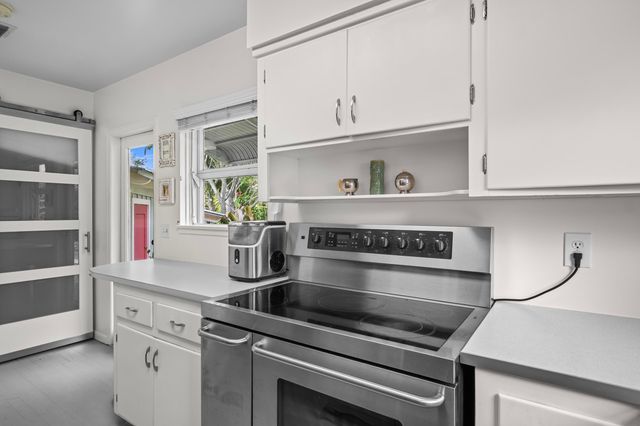 15 N Swinton Circle, Delray Beach, FL 33444