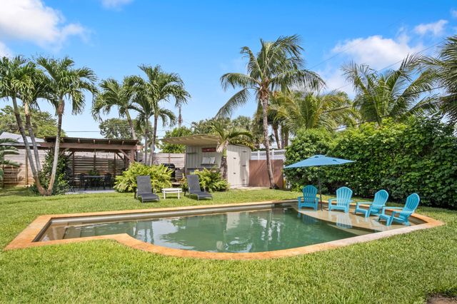 15 N Swinton Circle, Delray Beach, FL 33444