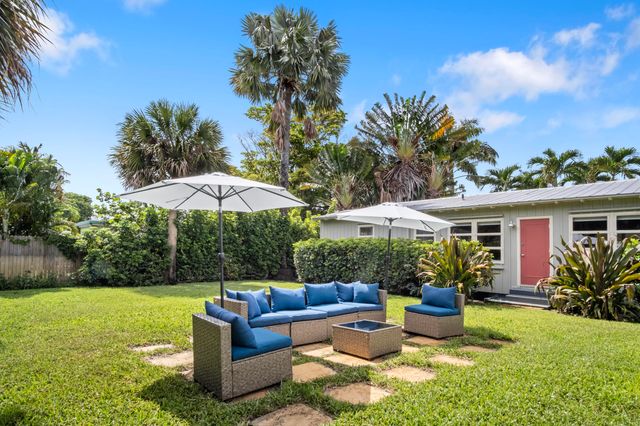 15 N Swinton Circle, Delray Beach, FL 33444