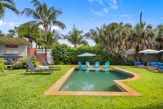 15 N Swinton Circle, Delray Beach, FL 33444