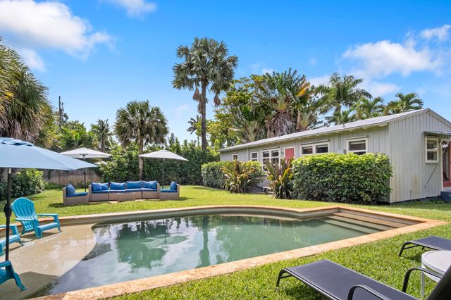15 N Swinton Circle, Delray Beach, FL 33444