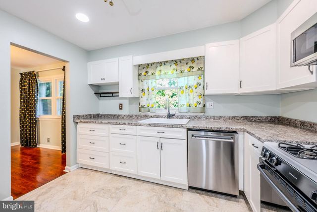 7727 LAYTONIA DR, Derwood, MD 20855