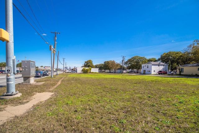 4400 28th Street NE, Haltom City, TX 76117